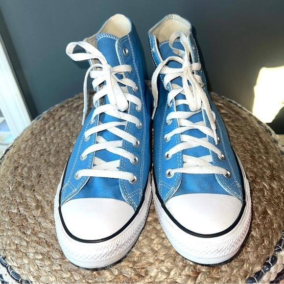 Converse All Star Hi Tops - Picture 3 of 6